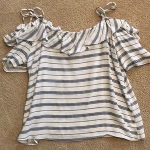 Adorable summer top 🌞